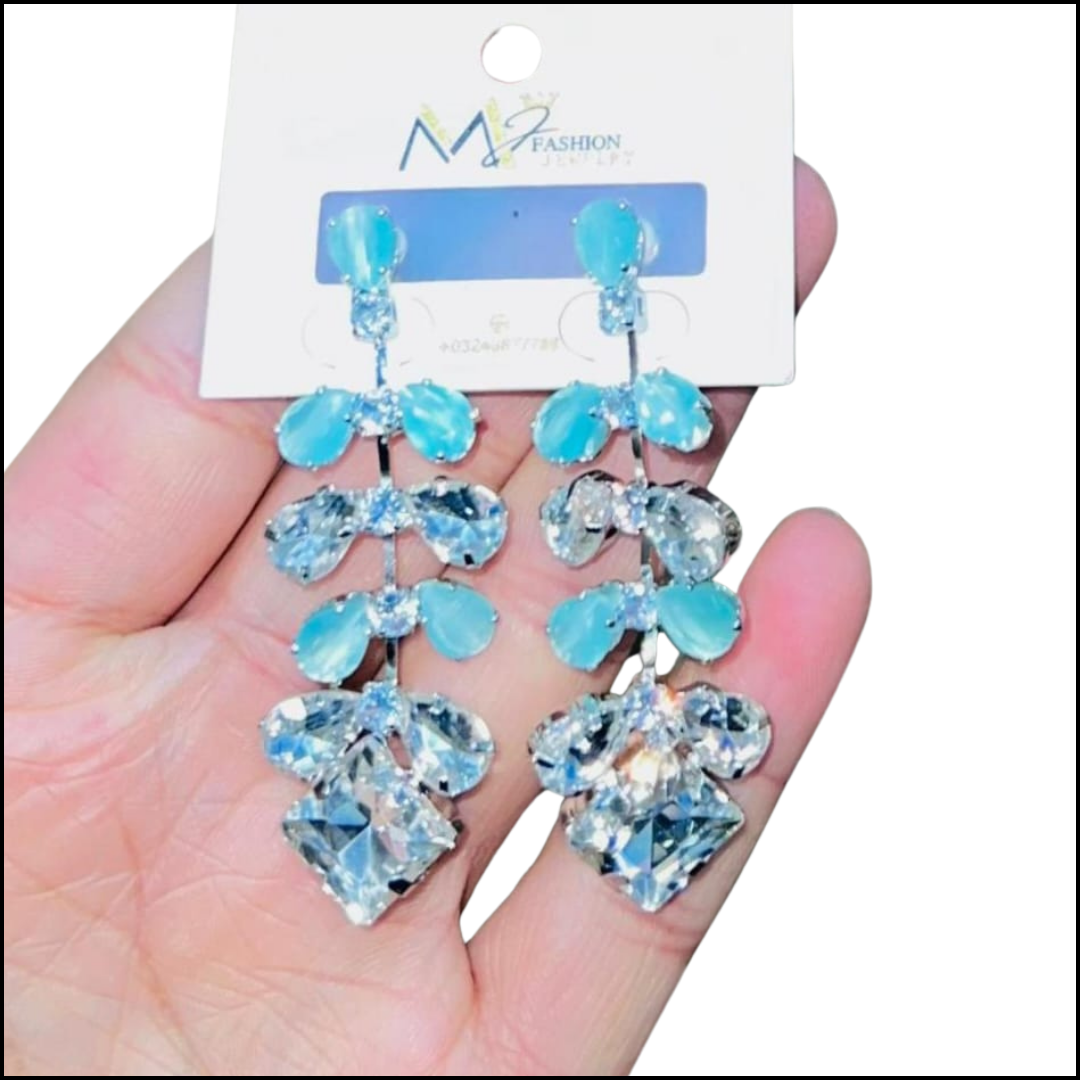 Fashionable Long Earrings with Diamond Leaves