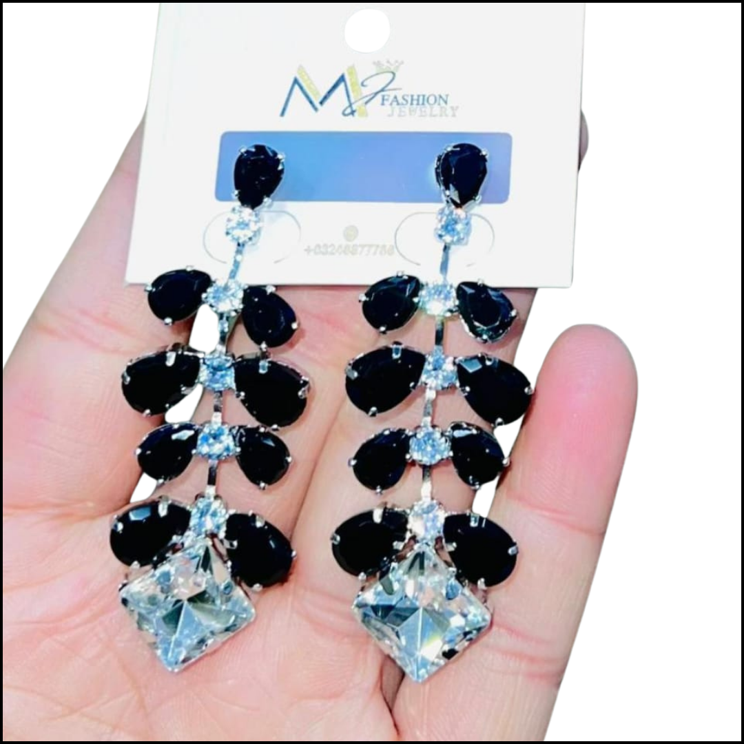 Fashionable Long Earrings with Diamond Leaves